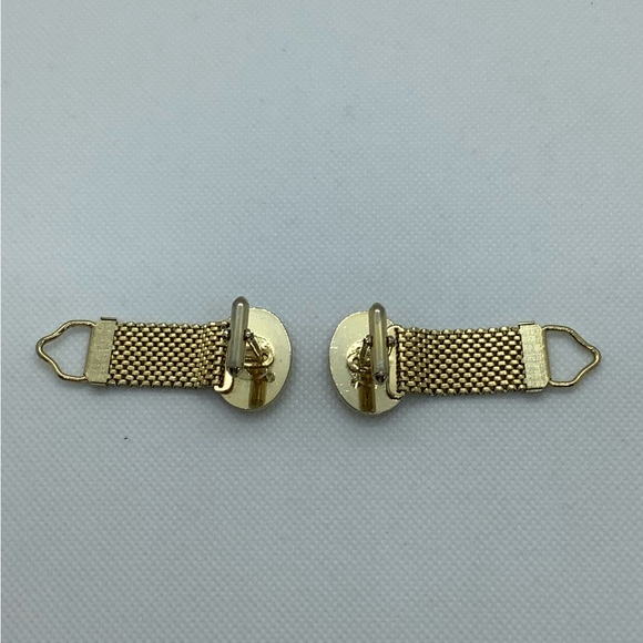 Yellow Gold Tone Oval Cufflinks w Mesh Wrap Around - Picture 5 of 5